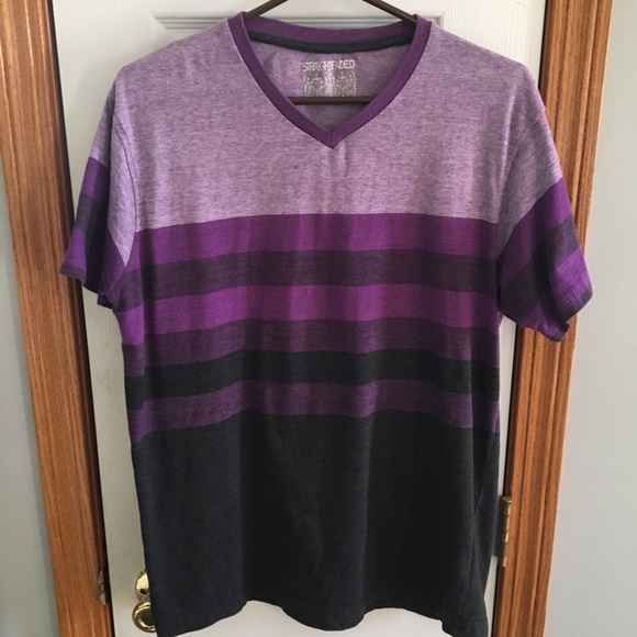 Straightfaded V-Neck Large T-Shirt - Picture 3 of 4